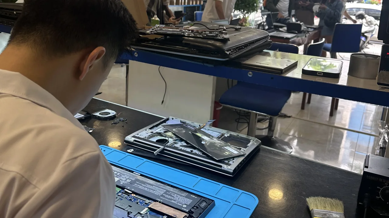 Laptop nóng, quạt kêu và tự tắt: nên kiểm tra gì?