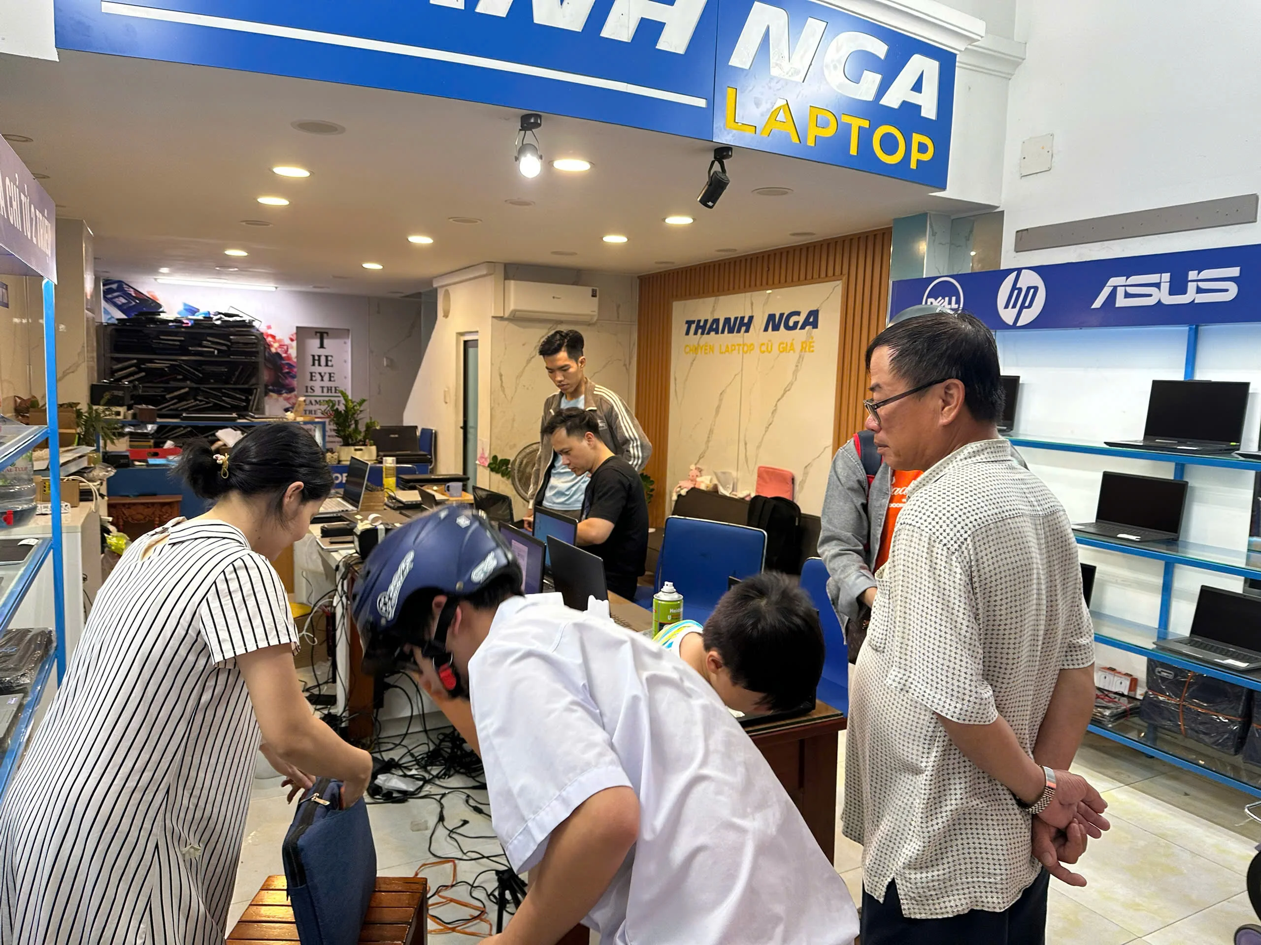 Laptop chậm: nên nâng RAM hay SSD trước?