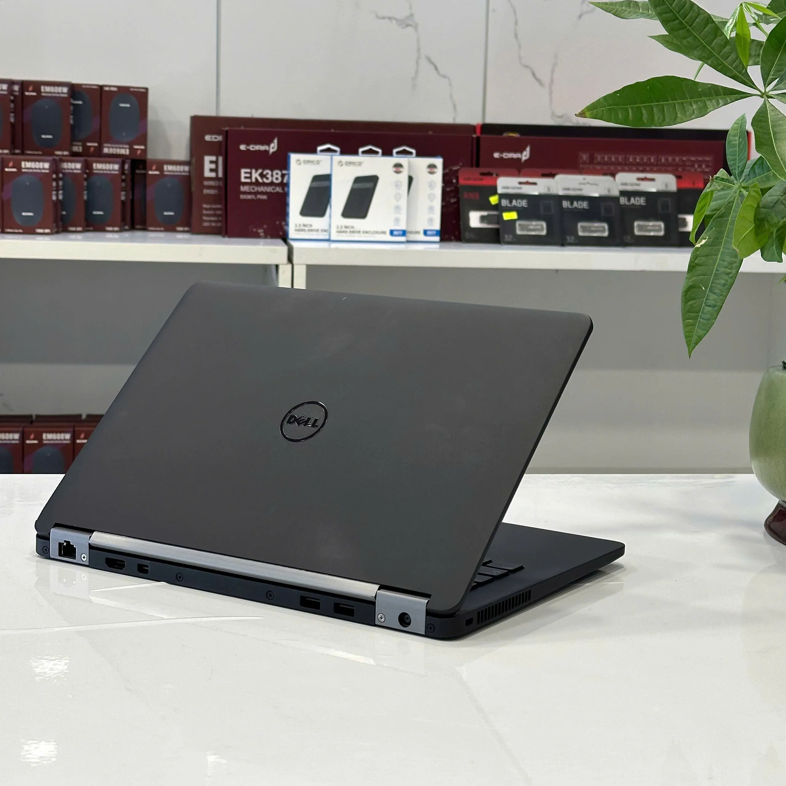 Laptop Cũ Dell Latitude E7270 i5 - 6XXXU / RAM 8GB / SSD 256GB / HD