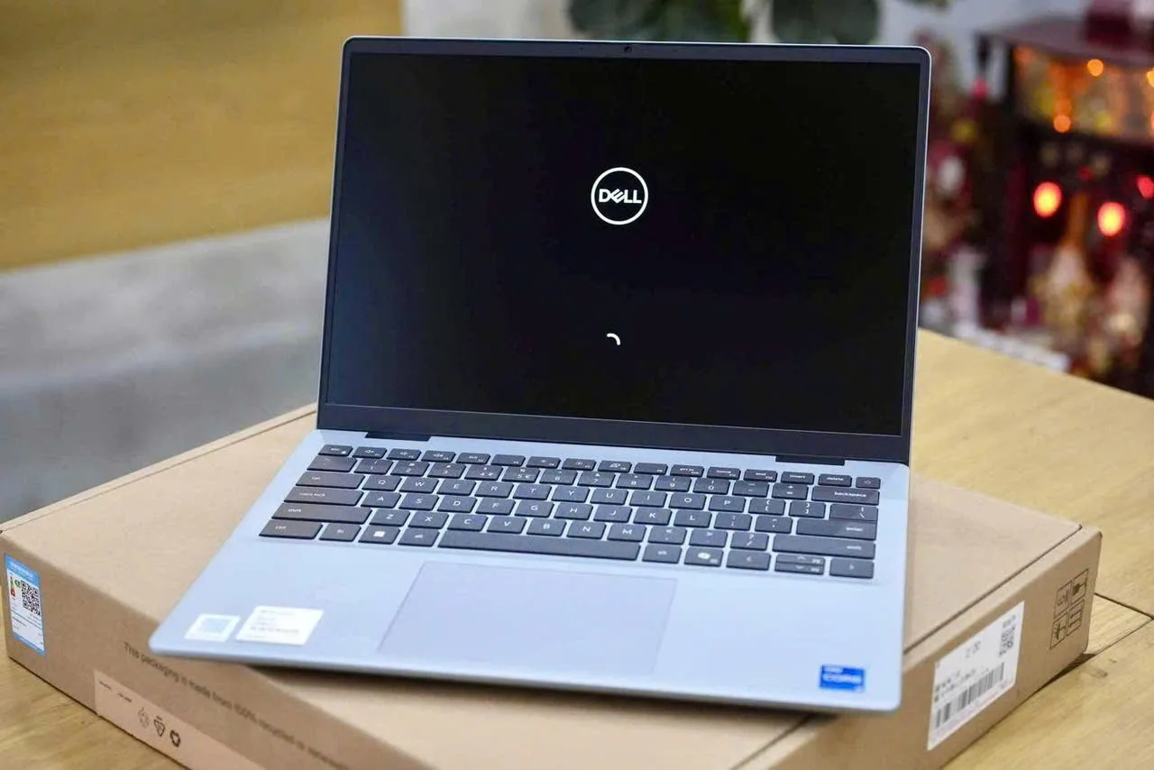 Laptop Laptop Dell Inspiron 14 Plus 7440 Core i5-13420H / 16GB / 1TB SSD / 14.0 inch FHD / Ice Blue