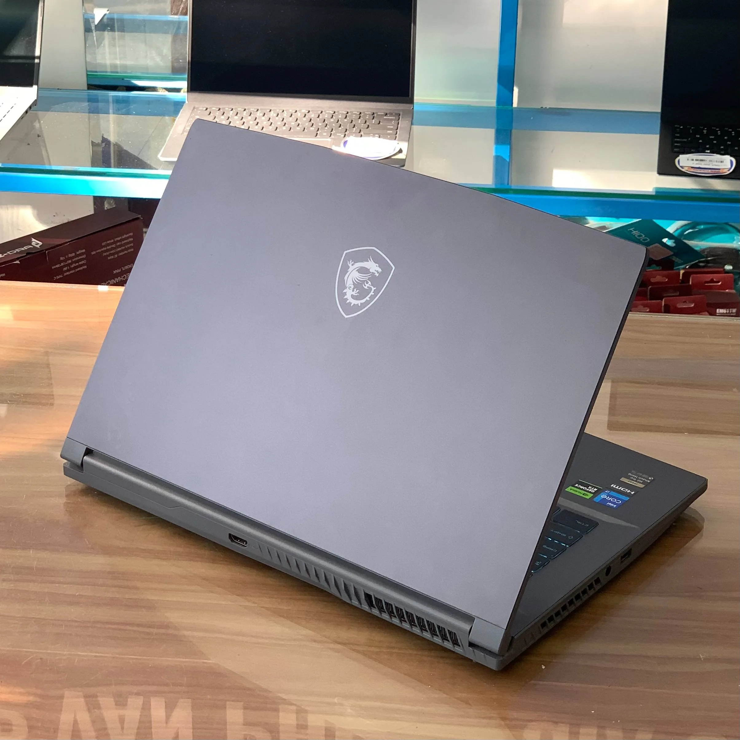 Laptop MSI Gaming Thin 15 B13UC - 1411VN/ Core i7-13620H/ RAM 32GB/ SSD 512GB/ RTX 3050 4GB/ FHD 144Hz (Like New)