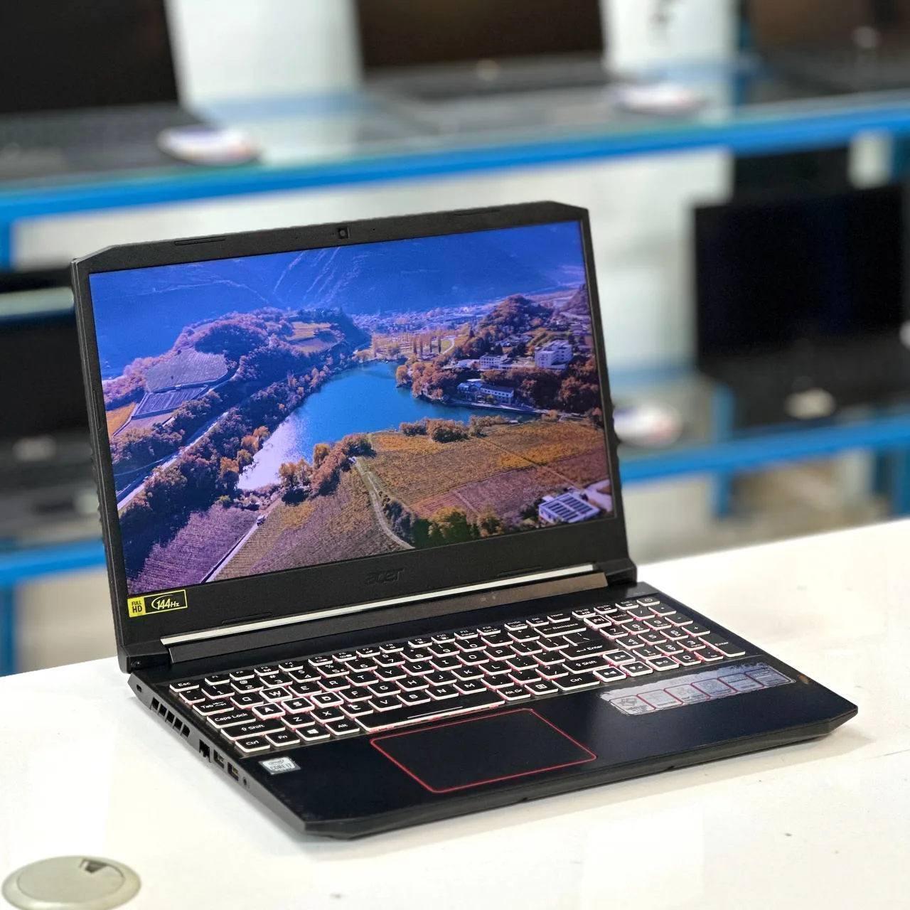 Laptop Acer nitro AN515-55 i7-10750H / ram 16gb / ssd 512gb / GTX 1650Ti / FHD