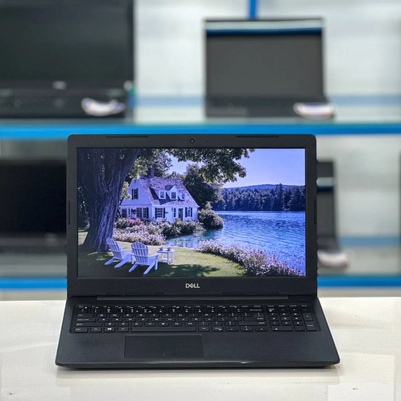 Laptop Dell Vostro 3590/ Core i5-10210U / RAM 8GB / SSD 240GB / FHD