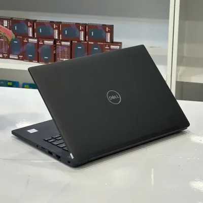 Laptop cũ Dell Latitude 7390 I5-8300U/ RAM 8GB/ SSD 256GB/  FHD